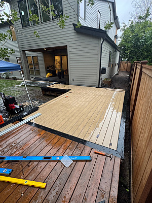 Modern_Rustic_Deckhouse_Sia_Decks (9)