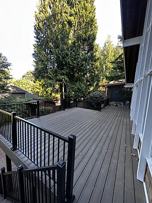 The_Cedar_Deck_Retreat_SIA_Builds_1